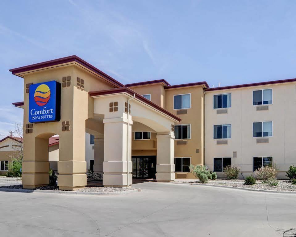 Comfort Inn & Suites Rifle Exterior photo